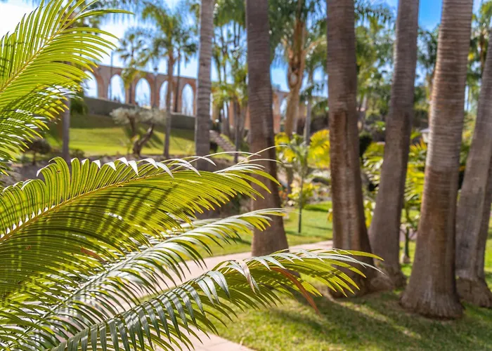 Tanger 3 Oasis * Nerja