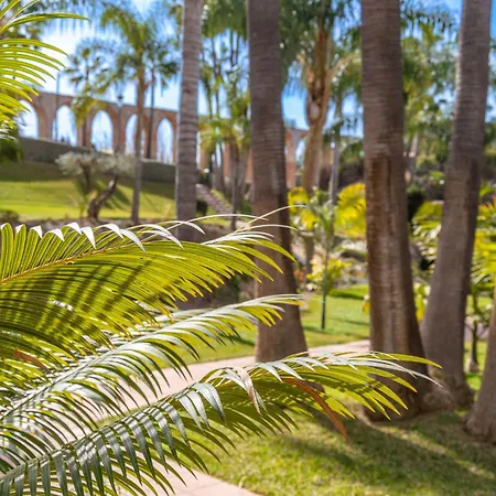 Tanger 3 Oasis * Nerja